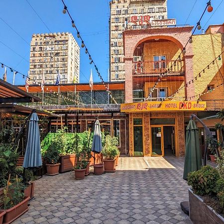 Dkd-Bridge Hotel Tbilisi Exteriör bild