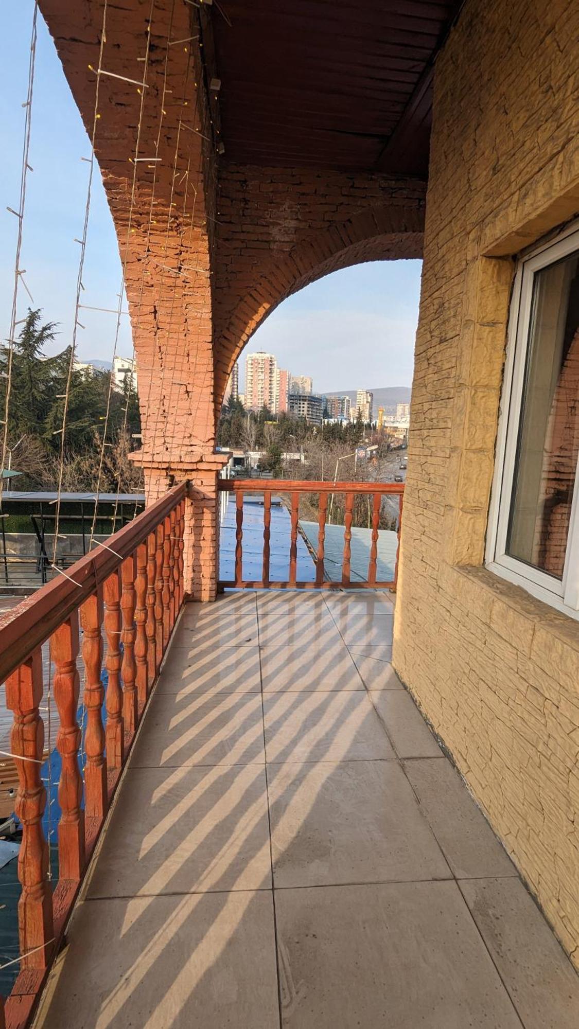 Dkd-Bridge Hotel Tbilisi Exteriör bild