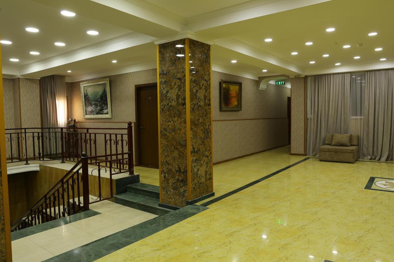 Dkd-Bridge Hotel Tbilisi Exteriör bild