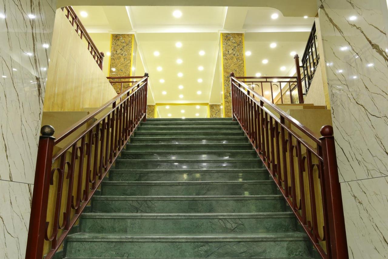 Dkd-Bridge Hotel Tbilisi Exteriör bild